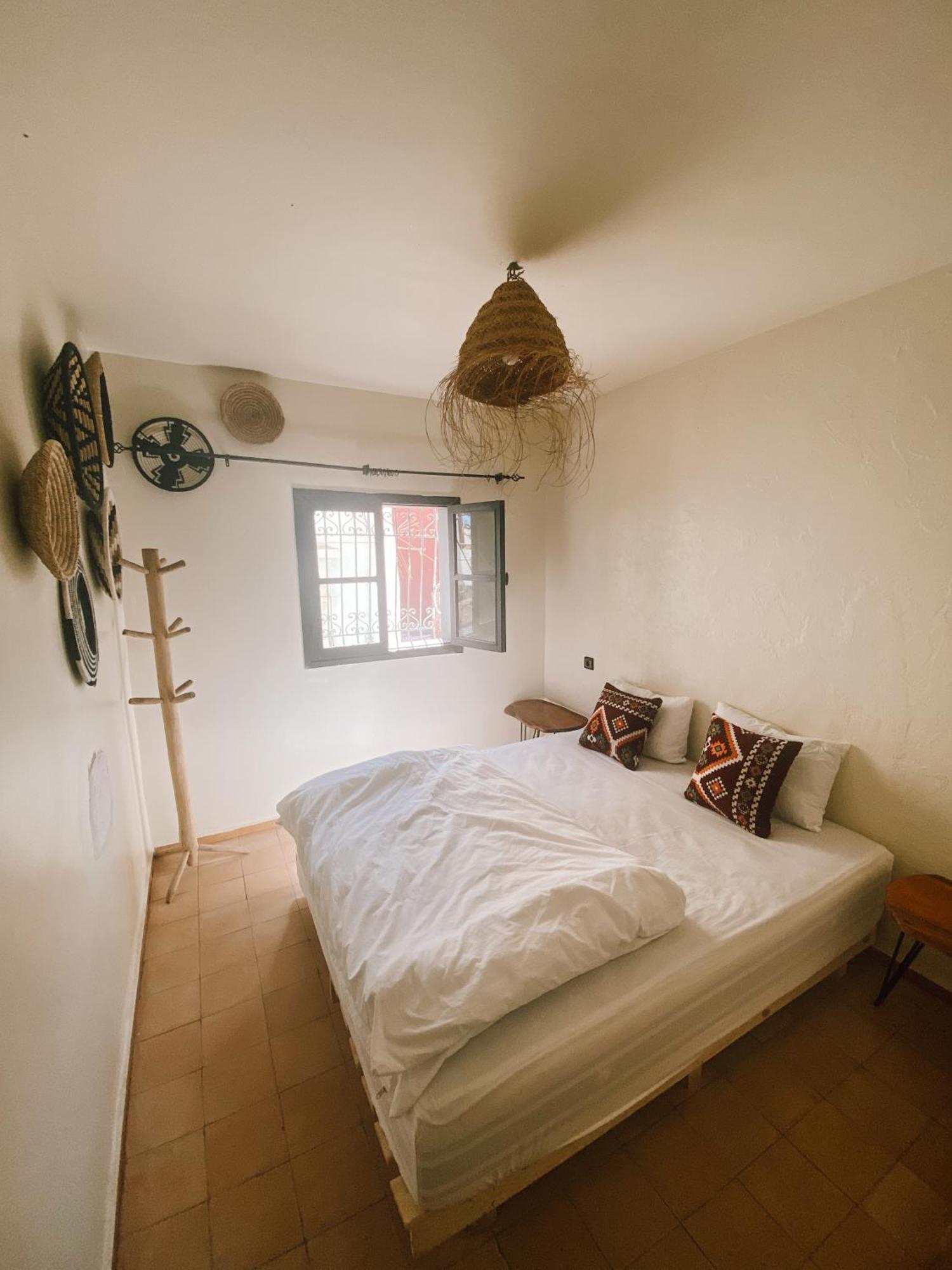 Anza Surfhouse Bed & Breakfast Agadir Bagian luar foto